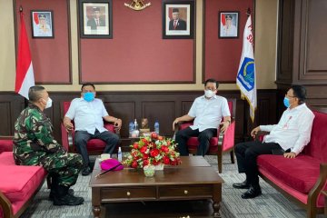 Danlantamal VIII lakukan kunjungan ke Gubernur Sulut