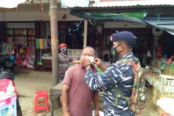 TNI AL motivasi masyarakat Papua peduli protokol kesehatan