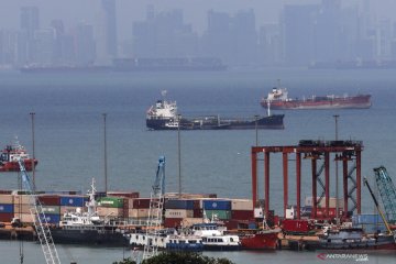 Menko Luhut: 8 pelabuhan masuk Ekosistem Logistik Nasional tahun ini