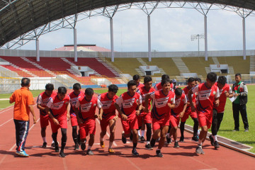 Fakhri Husaini mulai latih tim sepak bola PON Aceh