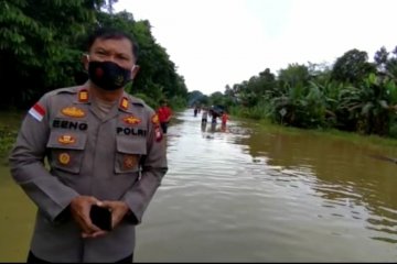 Banjir 1 meter, transportasi perbatasan RI-Malaysia alami macet total