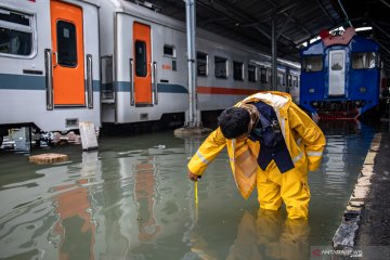 Akibat banjir Semarang, KA Jayabaya tiba di Malang telat 150 menit