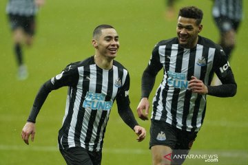 Southampton gagal bangkit lawan 10 pemain Newcastle