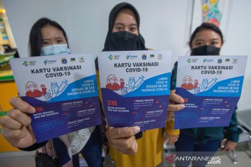 Geliatkan pariwisata, 121.485 pekerja hotel dan restoran divaksinasi