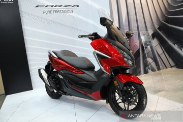 Honda segarkan Forza dengan fitur dan desain yang menggoda