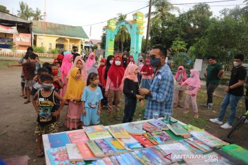 Gerakan 1001 Buku hadirkan perpustakaan mini di Mandalle, Gowa