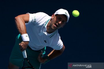 Djokovic habiskan 3,5 jam untuk lalui babak kedua Australian Open