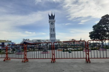 Jam Gadang Bukittinggi ditutup saat libur Imlek 2021