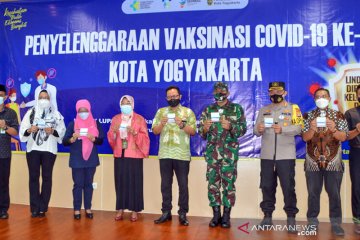 Berpacu dengan waktu tuntaskan vaksinasi COVID-19