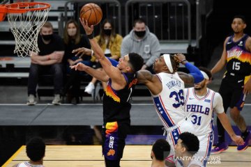 Guard Suns Devin Booker gantikan Anthony Davis pada All-Star Game