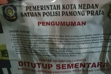 Beroperasi lewat batas, Satgas COVID-19 tutup pusat jajanan di Medan