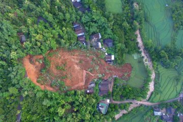 Bantu penanganan longsor Nganjuk, BPBD Jatim kirim tim tambahan