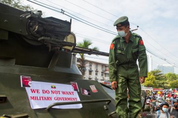 Protes menentang kudeta militer di Myanmar berlanjut