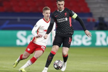 Henderson bersyukur Liverpool tak kebobolan pada leg pertama