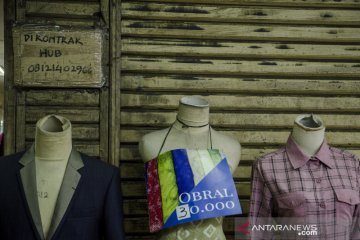 Pedagang Pasar Baru Bandung terdampak pandemi COVID-19