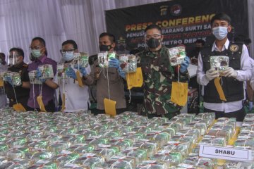 Polres Metro Depok musnahkan 302 kilogram sabu