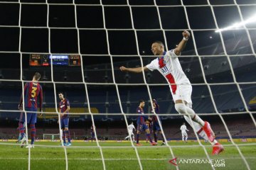 Mbappe cetak hattrick saat PSG bungkam Barcelona 4-1