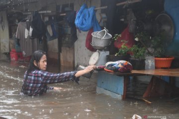 Kemarin, kontraksi ekonomi Jakarta hingga siaga hadapi banjir