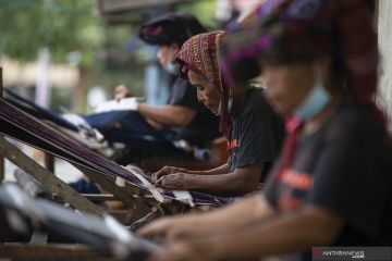 Kenali baju adat Sumatra Utara. filosofi dan sejarahnya