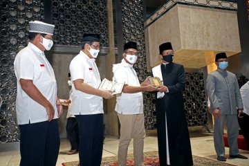 YMSM wakafkan 3 ribu Al Quran ke Istiqlal