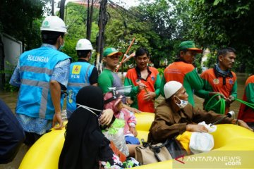 PLN: Pemulihan listrik terdampak banjir bergantung kondisi lapangan