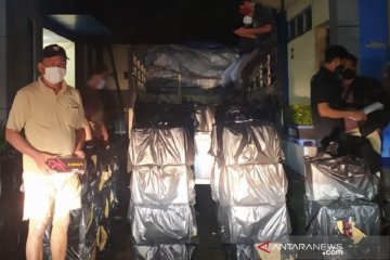 Bea Cukai Kudus gerebek rumah penimbun rokok ilegal di Demak