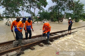 KAI batalkan lagi perjalanan kereta dari dan menuju Jakarta hari ini