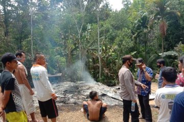 Rumah warga terbakar di Gunungsitoli, satu anak disabilitas tewas