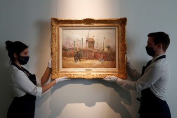 Lukisan Van Gogh ditampilkan di hadapan publik untuk pertama kalinya