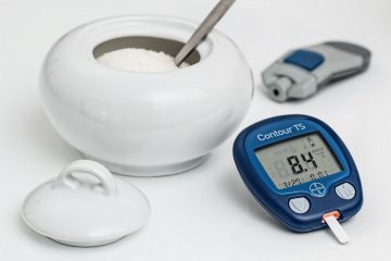 Pasien diabetes perlu jaga kadar gula darah sebelum vaksinasi COVID-19