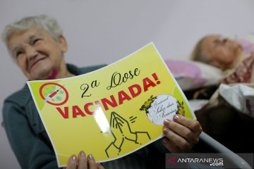 Brazil akan berikan vaksin COVID penguat pada kalangan lansia