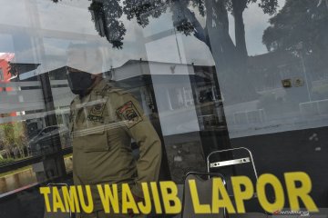 Kemarin, anjuran penutupan kantor terpapar COVID hingga mudik virtual