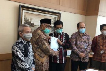 Targetkan WTP, Irjen Kemenag serahkan hasil reviu LKKA 2020 ke BPK