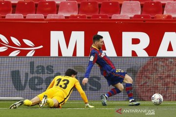 Gol dan assist Messi menangkan Barcelona di Sevilla