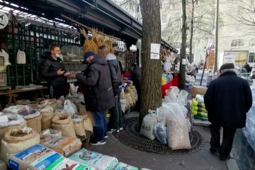 Kicauan terakhir di pasar burung bersejarah Paris