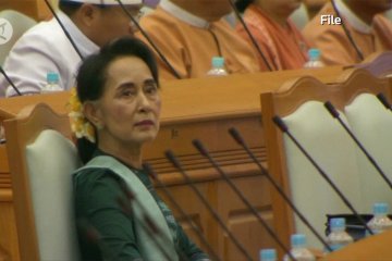 Militer Myanmar merebut kekuasaan, menahan Suu Kyi