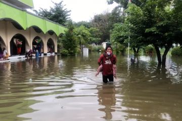 Banjir Pekalongan makin parah, 2.882 orang mengungsi
