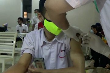 Vaksinasi sasar 102 petugas PMI Kota Tangerang