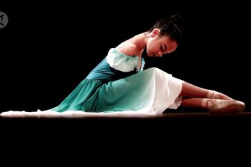 Vitoria Bueno, balerina Brazil yang menari tanpa lengan