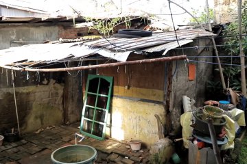 Terhenti akibat pandemi, Pemkot Tangerang kembali laksanakan bedah rumah