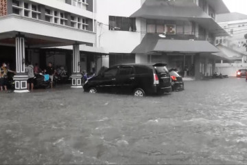 Kantor Gubernur Jawa Tengah kebanjiran