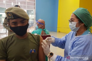 500 juru vaksin Bekasi dilibatkan pada vaksinasi tahap dua