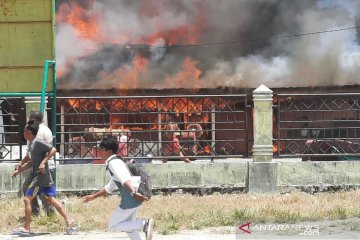 Enam rumah hangus terbakar di Aceh, 25 warga mengungsi