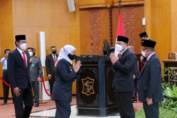 Khofifah minta Pemkot Surabaya bersinergi dengan Pemprov Jatim
