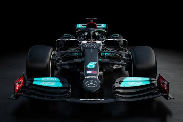 Mobil F1 2021 Mercedes kembali dibalut livery hitam