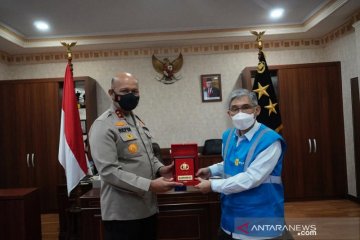 PT. PLN - Polda Maluku tertibkan pelanggan