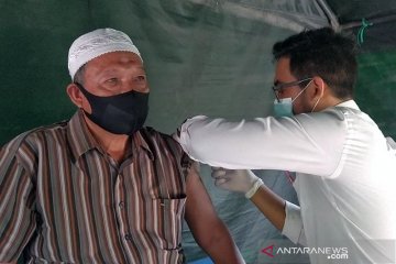 RSUD Mataram perbanyak petugas skrining  vaksin COVID-19 lansia