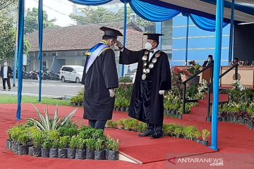 Universitas Muhammadiyah Purwokerto gelar wisuda luring dan daring