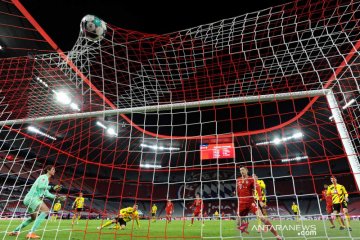 Liga Jerman : Bayern libas Dortmund 4-2