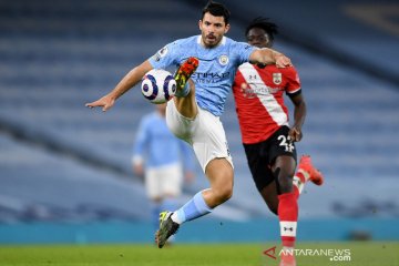 Manchester City kalahkan Southampton 5-2 dan semakin kokoh di puncak klasemen